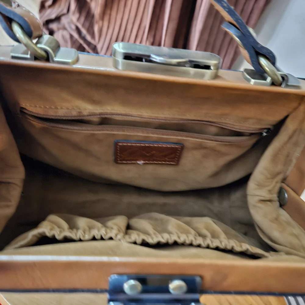 Patricia Nash Multicolor Floral Leather Shoulder Bag - Picture 4 of 4